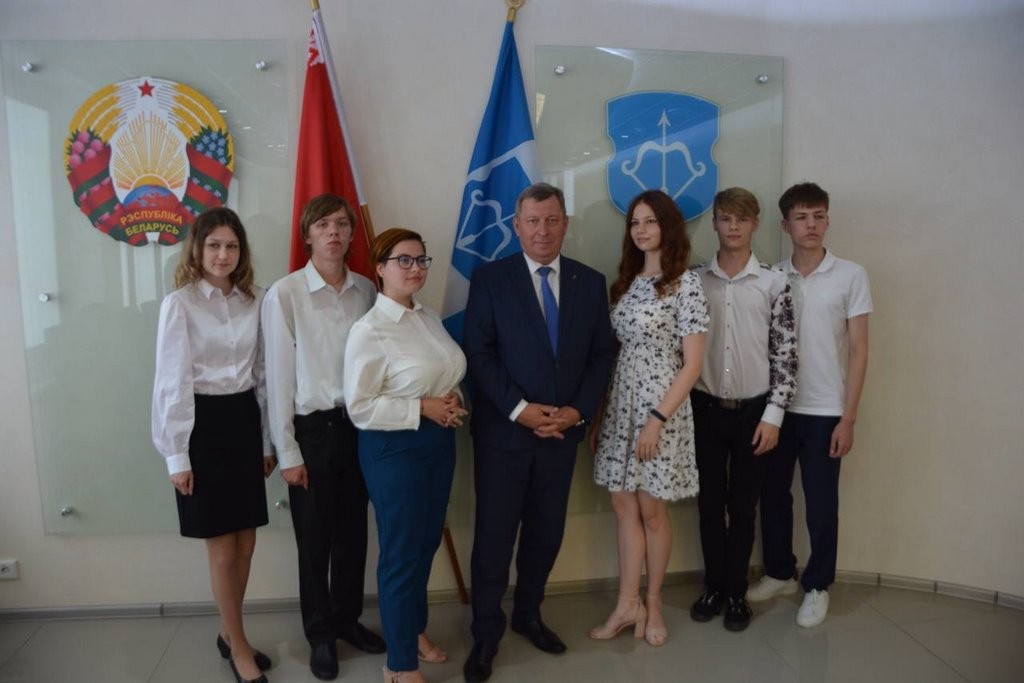В Бресте чествовали 100-балльников и победителей международных олимпиад