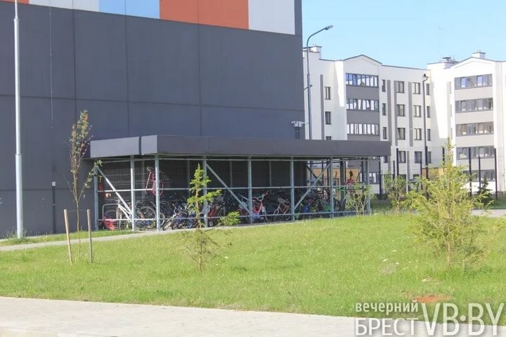 Самолеты над улицей Рябцева. 11 домов в новейшем микрорайоне Бреста уже дождались жильцов