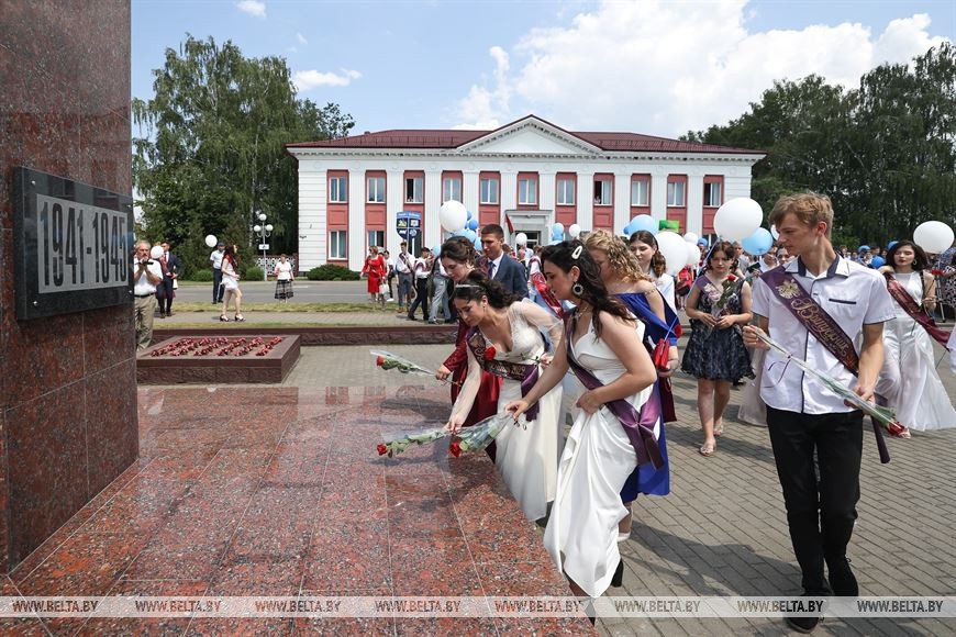 Праздник выпускников прошел в городе-спутнике Бреста