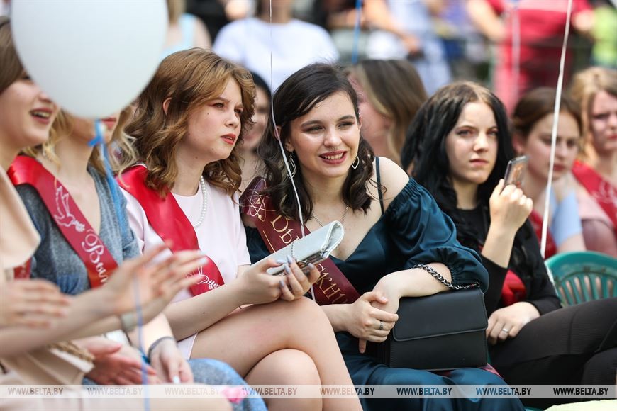 Праздник выпускников прошел в городе-спутнике Бреста