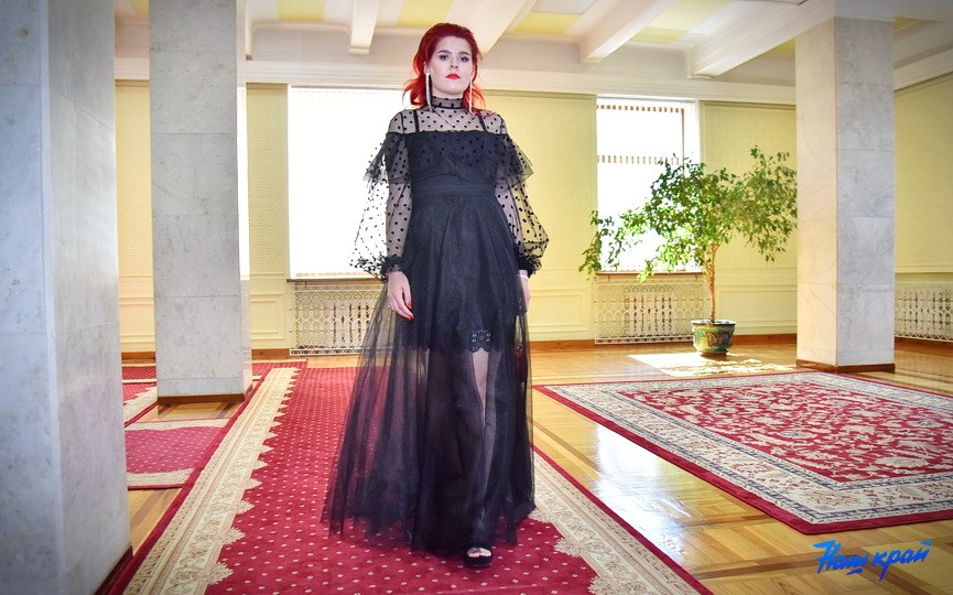 Шик, блеск, выпускной: хит-парад нарядов барановичских выпускниц