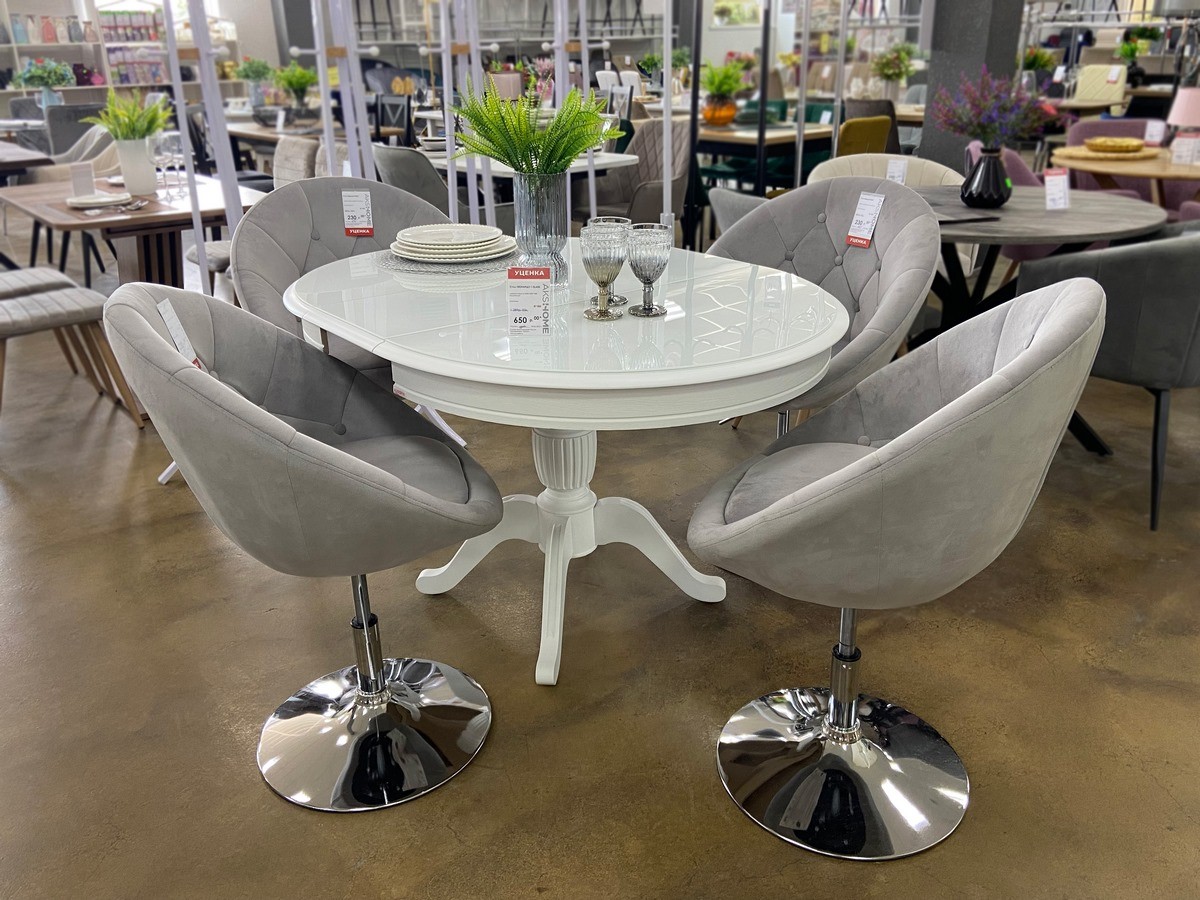 Большой выбор уцененных столов и стульев со скидками до 80% в дискаунтере «AksHome» на Вычулках в Бресте