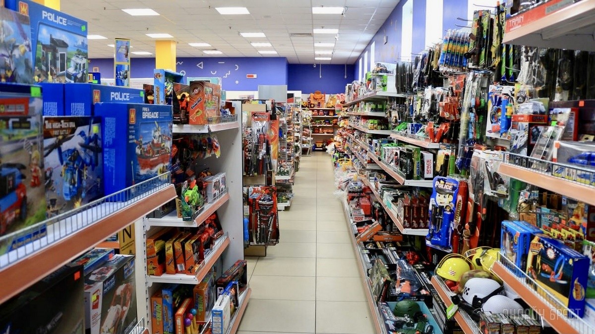 ТРИ ЭТАЖА ТОВАРОВ ДЛЯ ВСЕЙ СЕМЬИ! Детские игрушки и развлечения, канцтовары, женская, мужская, детская одежда и обувь в «Детском мире» на Советской