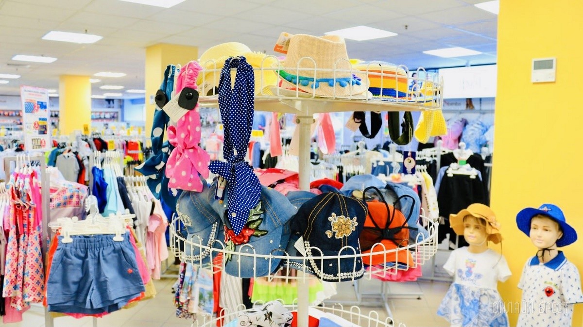 ТРИ ЭТАЖА ТОВАРОВ ДЛЯ ВСЕЙ СЕМЬИ! Детские игрушки и развлечения, канцтовары, женская, мужская, детская одежда и обувь в «Детском мире» на Советской