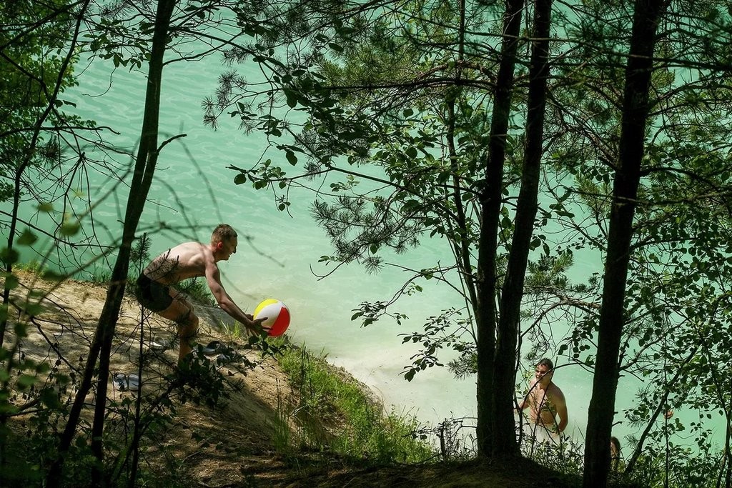 Отдых на белорусских Мальдивах — чем сейчас привлекают меловые карьеры