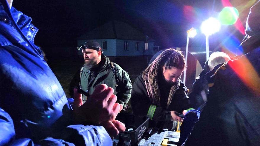 Подтянули всех, включая водолазов и кинологов. Как волонтеры искали малышек в Пуховичском районе