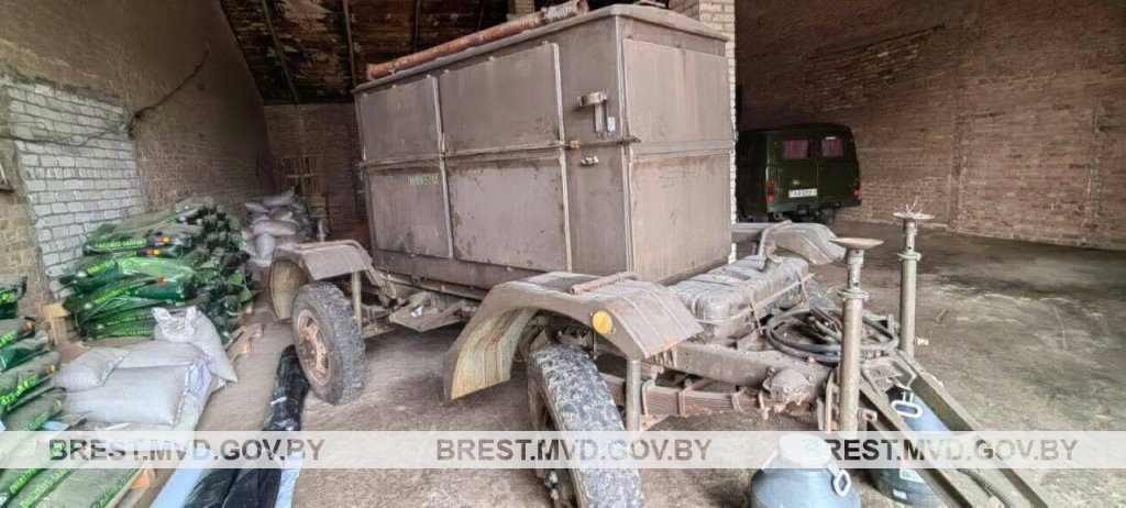 Жителя Брестской области обвиняют в хищении 1700 литров топлива