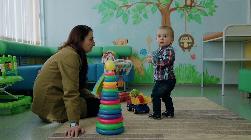 «Большая ошибка». Многодетная мать в колонии: про наркотики, жизнь с ребенком и работу