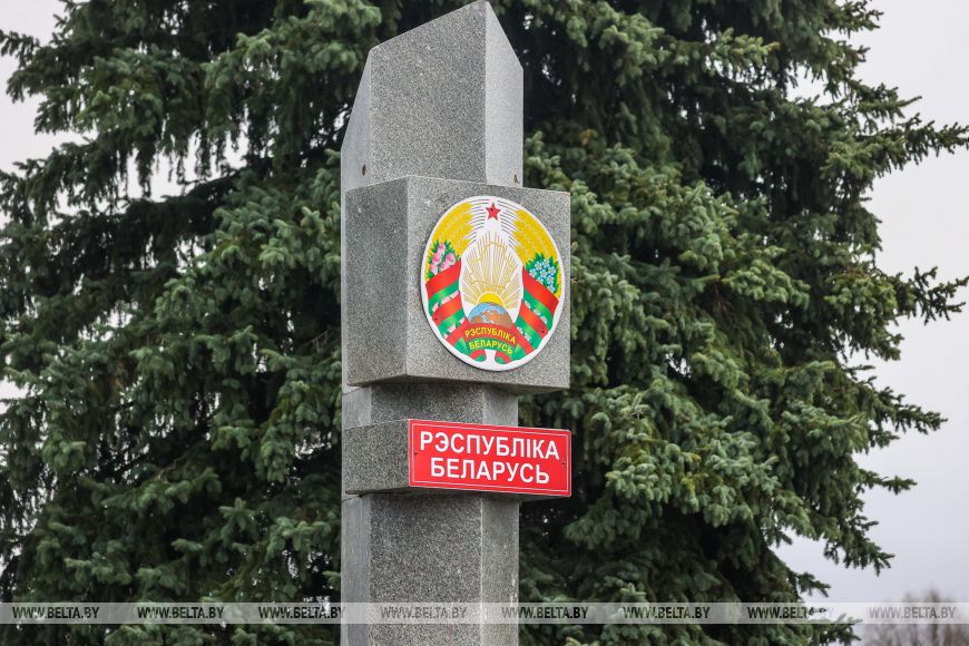 Таможенный пост «Варшавский мост» за сутки пересекают около 2 тыс. легковушек и 180 автобусов