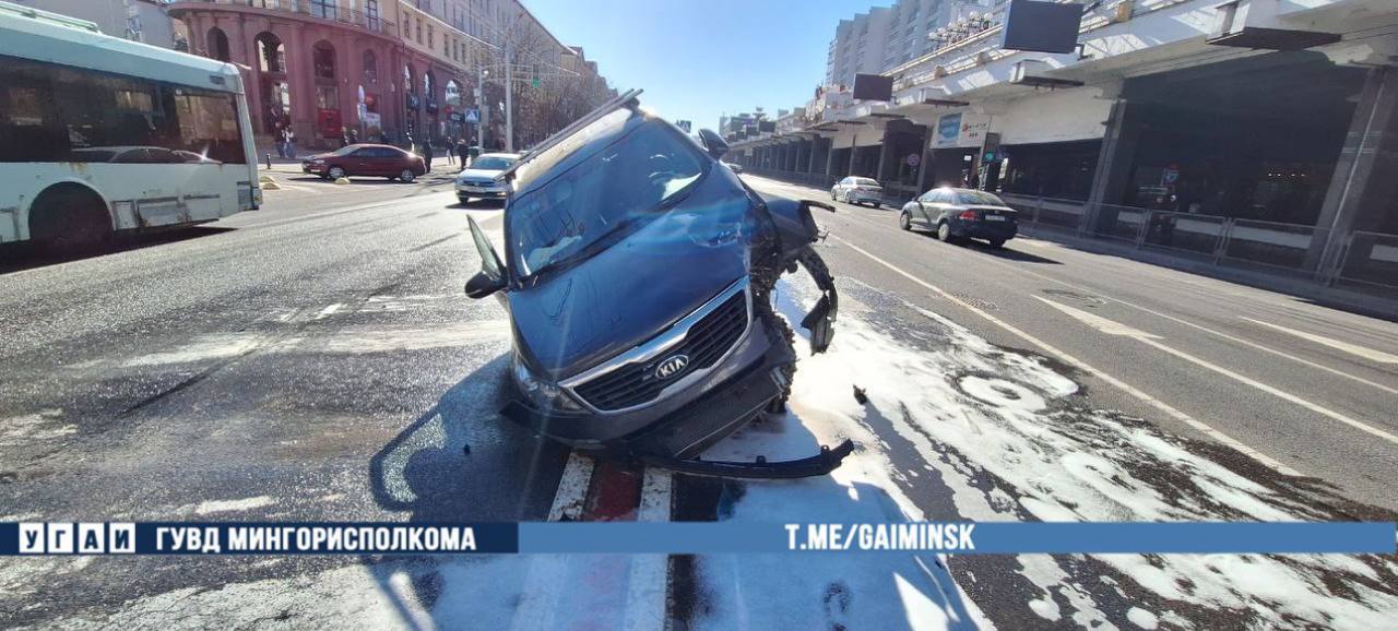 В Минске плохое самочувствие водителя привело к ДТП