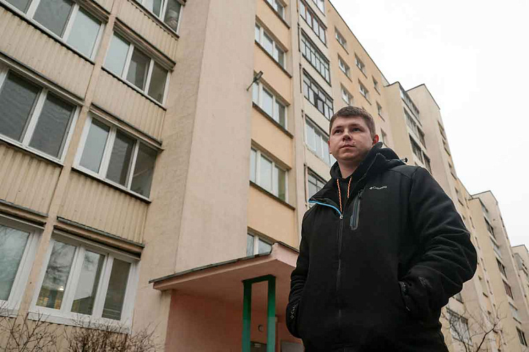 Попал на бабку. Айтишник купил квартиру у старушки – выселял ее по суду