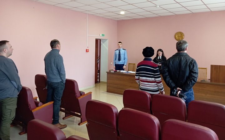 В Барановичах мужчина во время ссоры разбил голову пожилой матери до крови