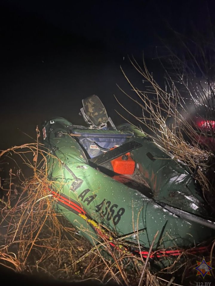 Двух рыбаков спасли ночью в Столинском районе