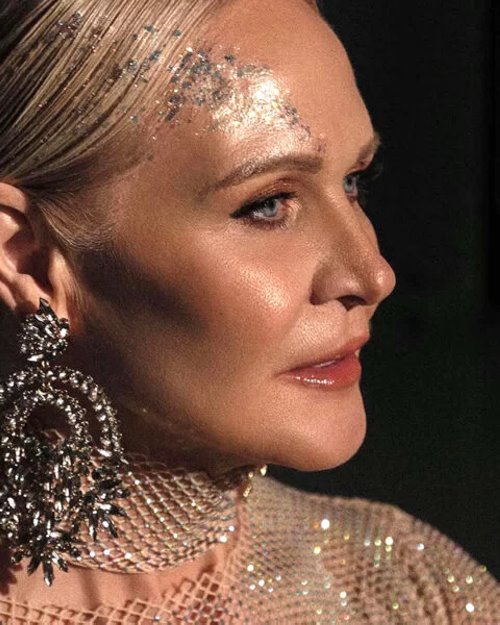 Модель 60+ рассказала, как сохранить бодрость духа и привлекательность