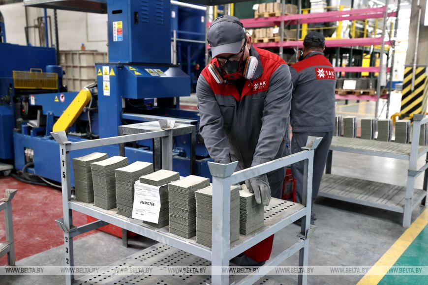 В Пинске планируют построить завод по созданию элементов для АКБ и расширят производство батарей