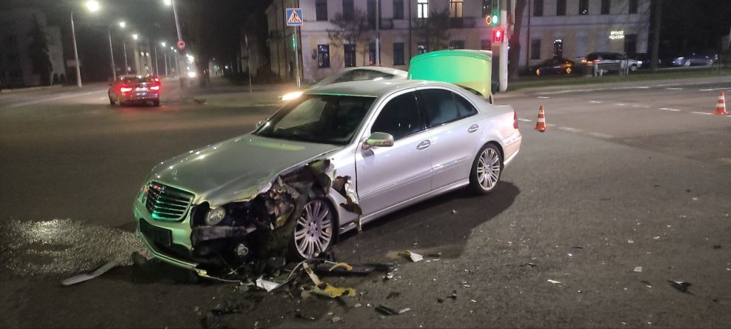 Стали известны подробности ночного ДТП в Бресте