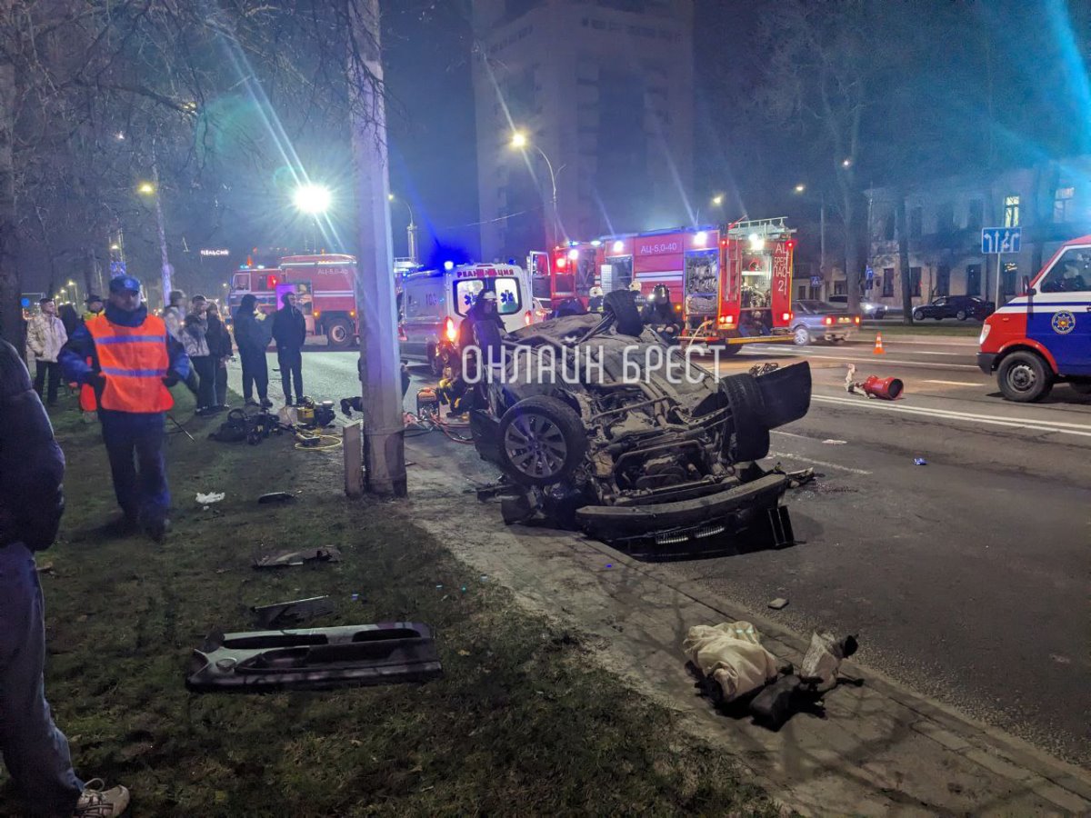 Стали известны подробности ночного ДТП в Бресте