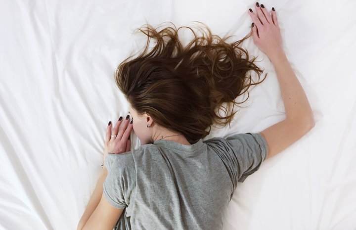 Ученые назвали самую оптимальную продолжительность сна. А вы спите столько?