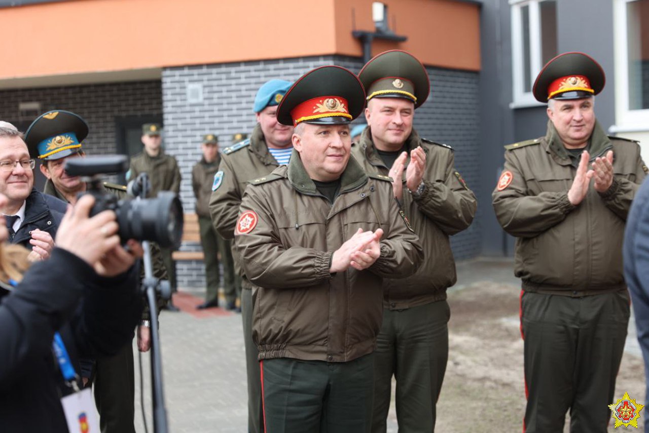 В Бресте прошло торжественное открытие двух домов для военнослужащих