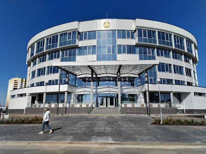 Свежепостроенное современное здание на проспекте Машерова в Бресте уже заселяется