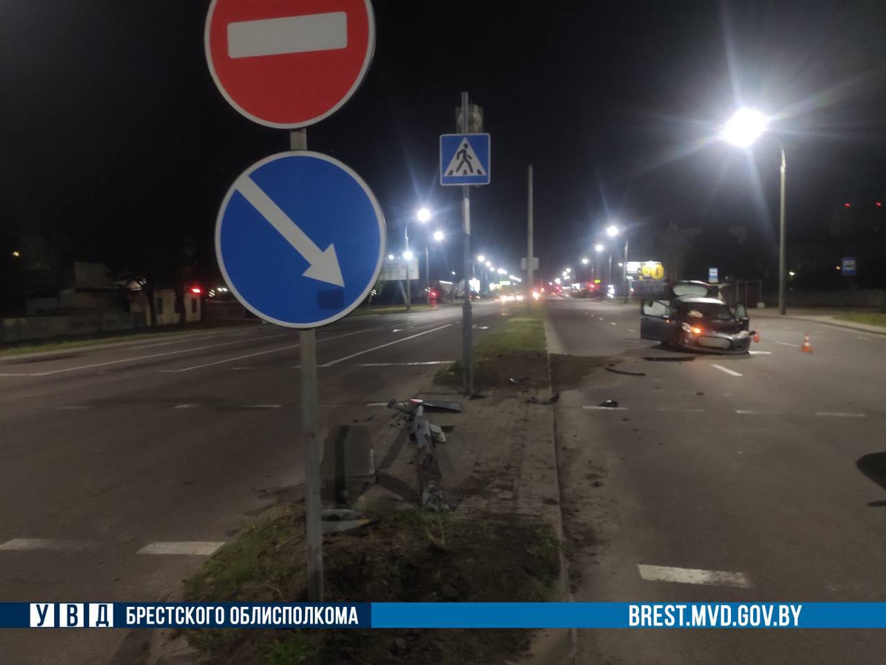 Пьяная брестчанка врезалась в светофор