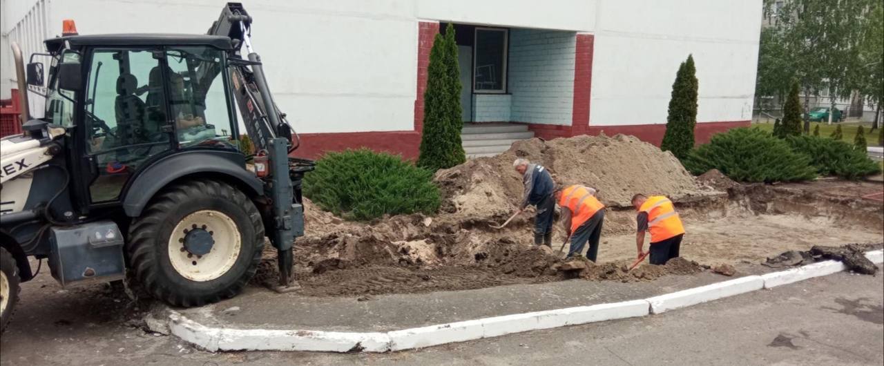 В Бресте в районе СШ №35 идут работы по модернизации тепловых сетей