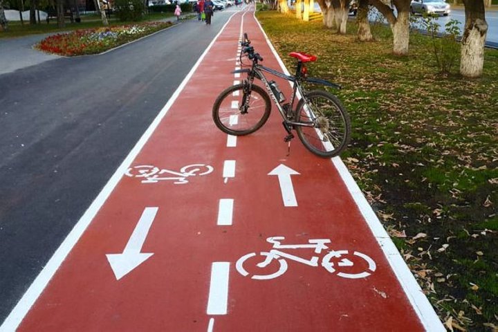 Могут ли наказать велосипедиста за езду по зоне для пешеходов?
