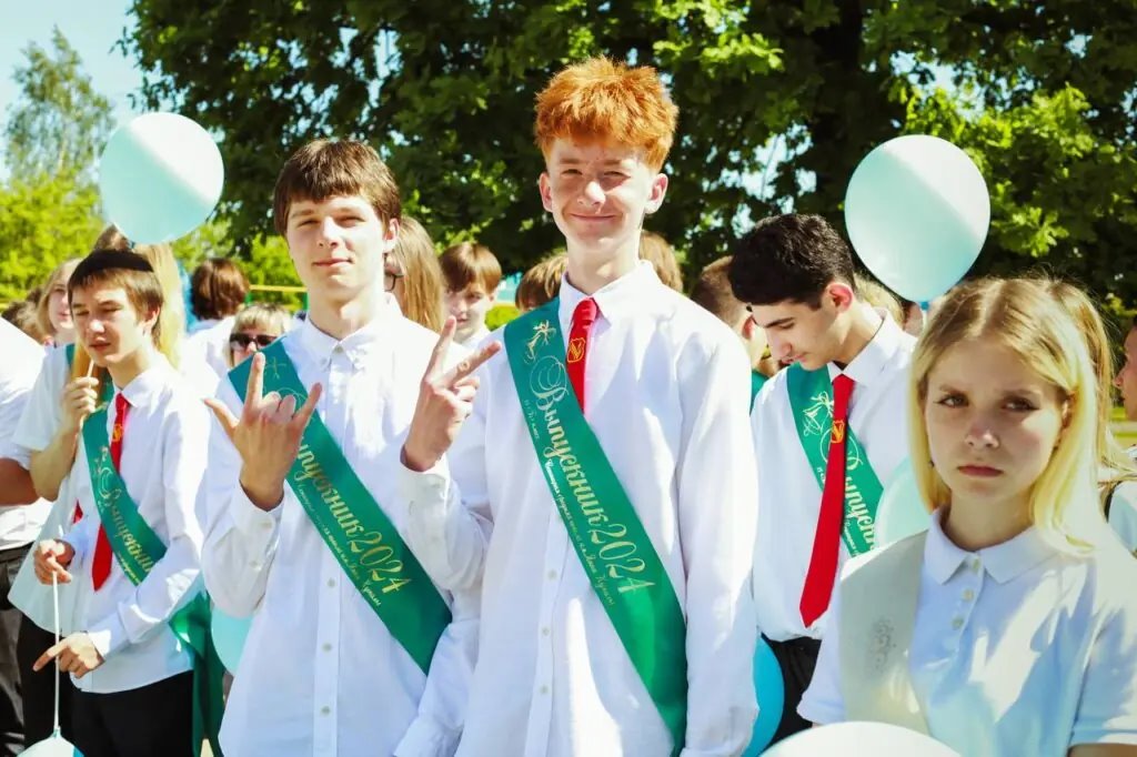 Набравший 100 баллов на ЦЭ школьник раскрыл секрет подготовки к экзамену