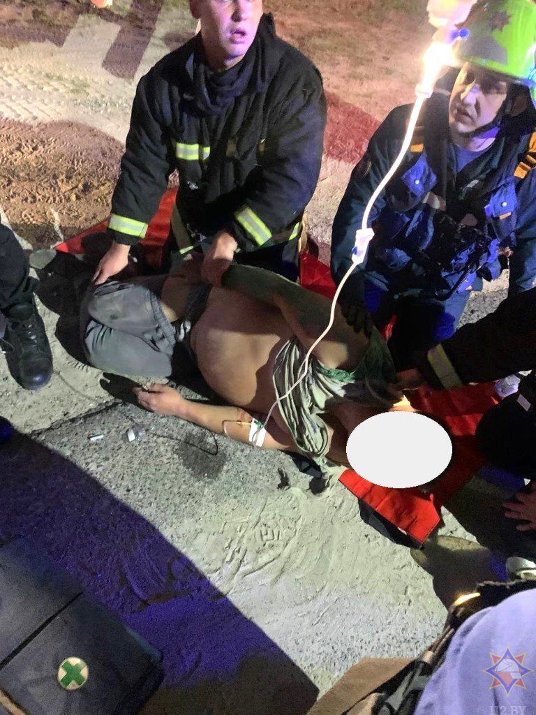 Подробности спасения трех человек, отравившихся химикатом в Бресте