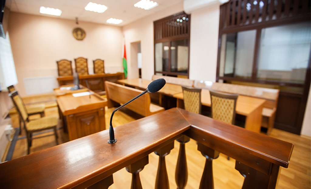 Суд взыскал с белоруса 12 тысяч рублей — он не отработал по распределению после колледжа