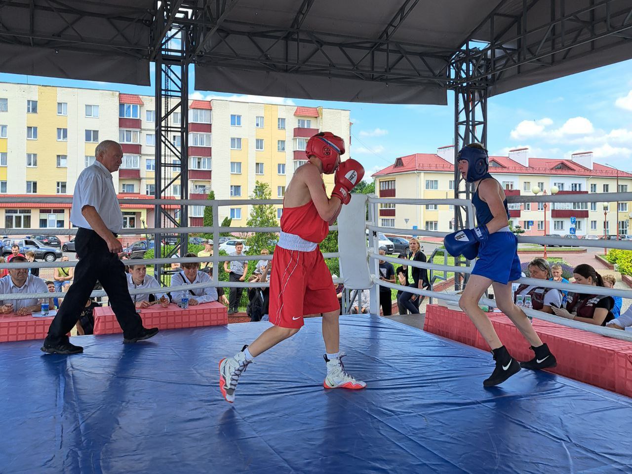 Главная площадь Жабинки на четыре дня стала боксерским рингом