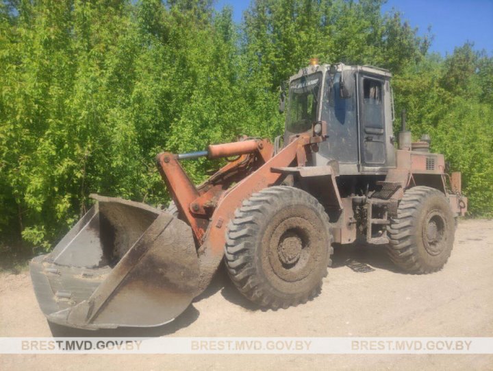 В Брестской области водитель одного из сельскохозяйственных предприятий систематически не доливал топливо в бак трактора