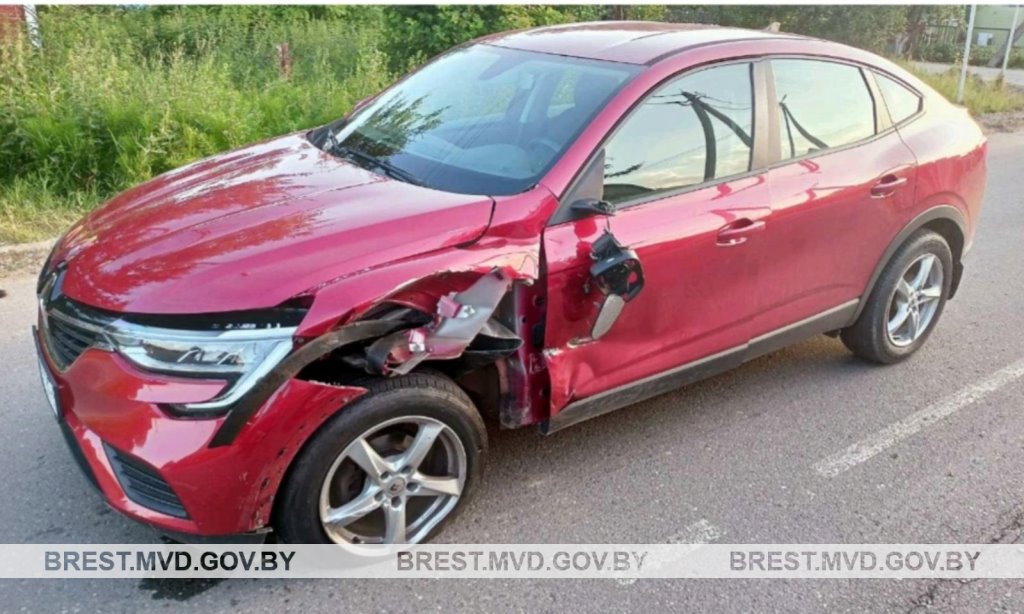 В Кобрине в ДТП пострадал мотоциклист