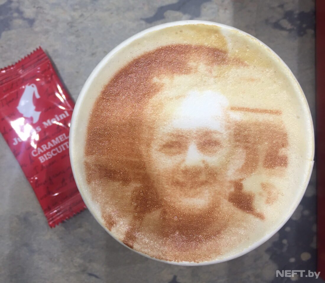 На заправках «Белоруснефти» можно будет печатать фото на кофе