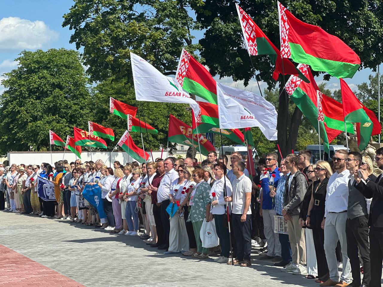 В Бресте состоялось открытие двух информационных досок на Аллее Памяти на Гарнизонном кладбище
