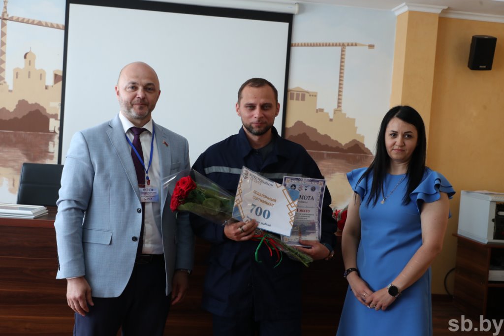 В Беларуси впервые выбрали лучшего крановщика страны. Первое место досталось жителю Бреста