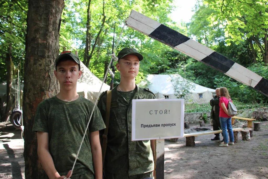 Репортаж из лагеря реконструкторов в Брестской крепости