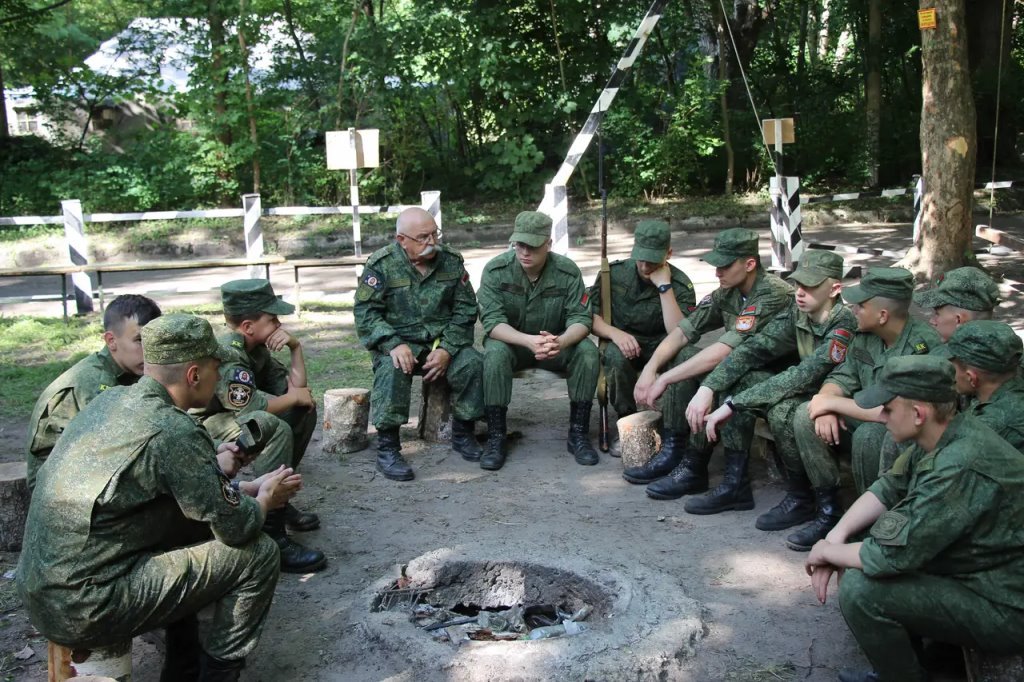 Репортаж из лагеря реконструкторов в Брестской крепости