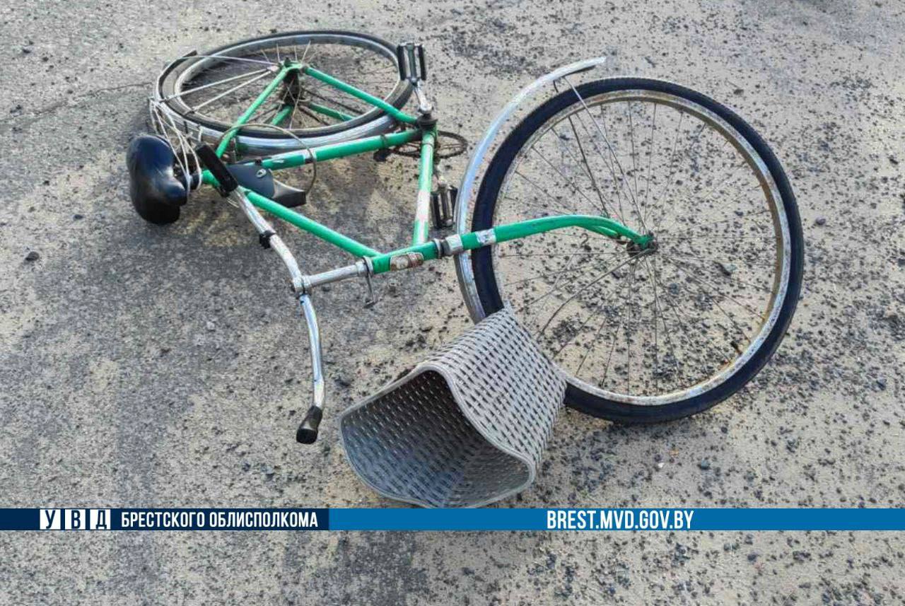 В Иваново велосипедист попал под колеса авто