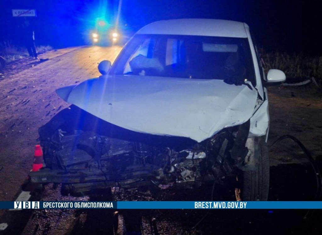 Два водителя из Бреста столкнулись в Клейниках. Кто виноват?