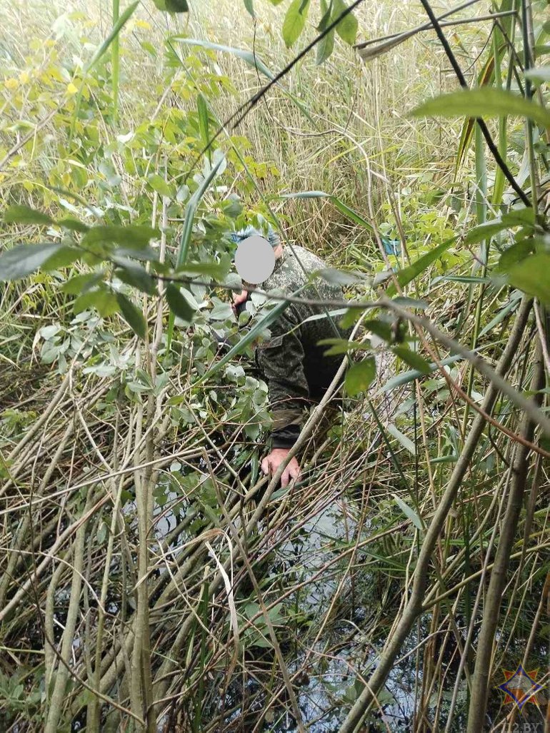 В Брестской области мужчина увяз по пояс в болоте