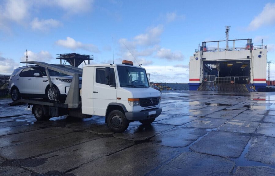 «Мы купили машины для своих семей!» Белорусы обратились с петицией к Литве из-за зависших там авто