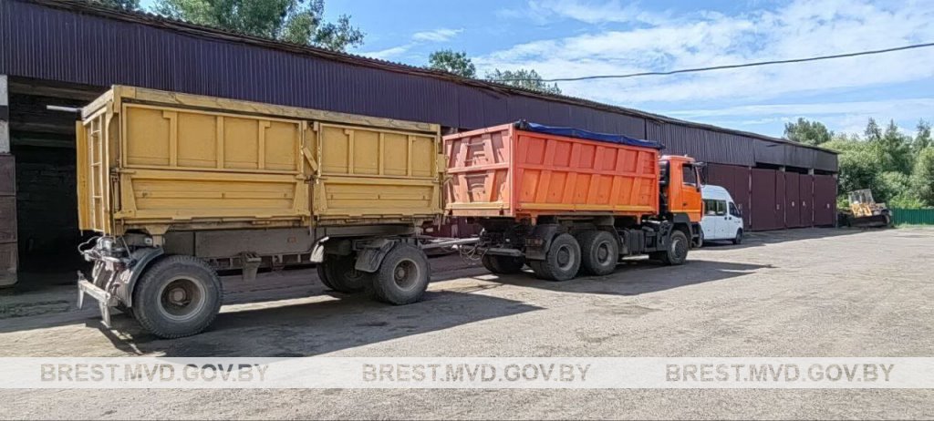 Водитель одного из предприятий в Кобринском районе похитил почти 570 л топлива