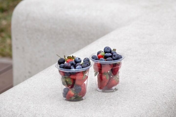 Что грозит торговцам на обочине, рассказали в ГАИ