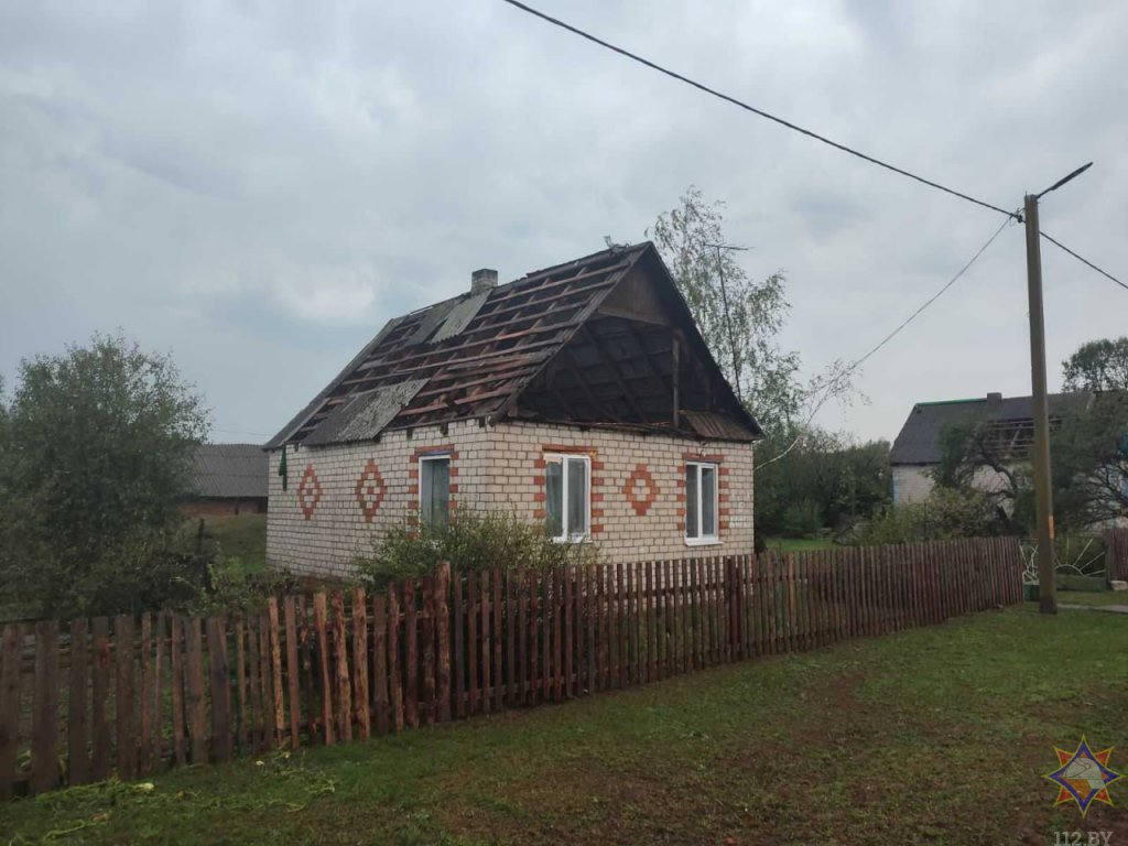 Почти 300 строений повреждены во время бури в Брестской области