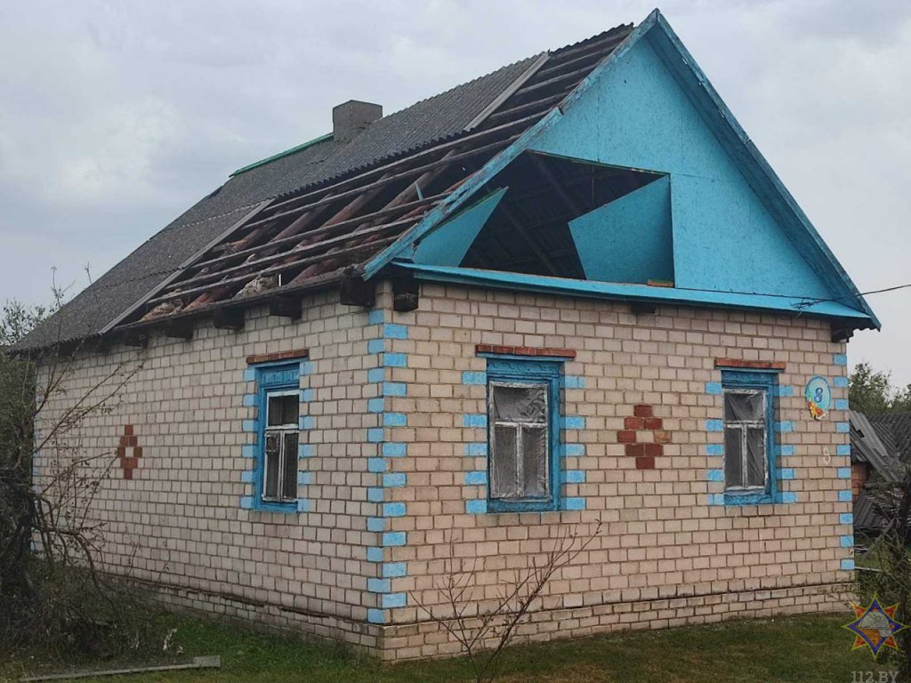 Почти 300 строений повреждены во время бури в Брестской области