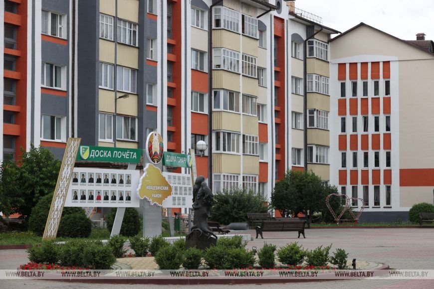 Ивацевичи готовятся ко Дню белорусской письменности. Фотофакт