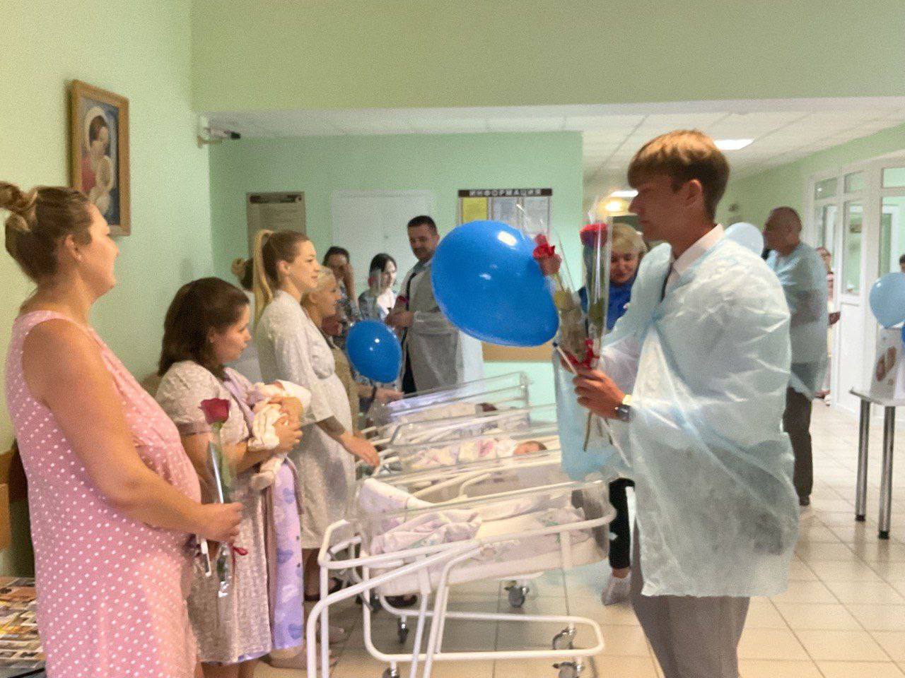 В Брестском областном родильном доме в День города родилось 3 мальчика и 1 девочка