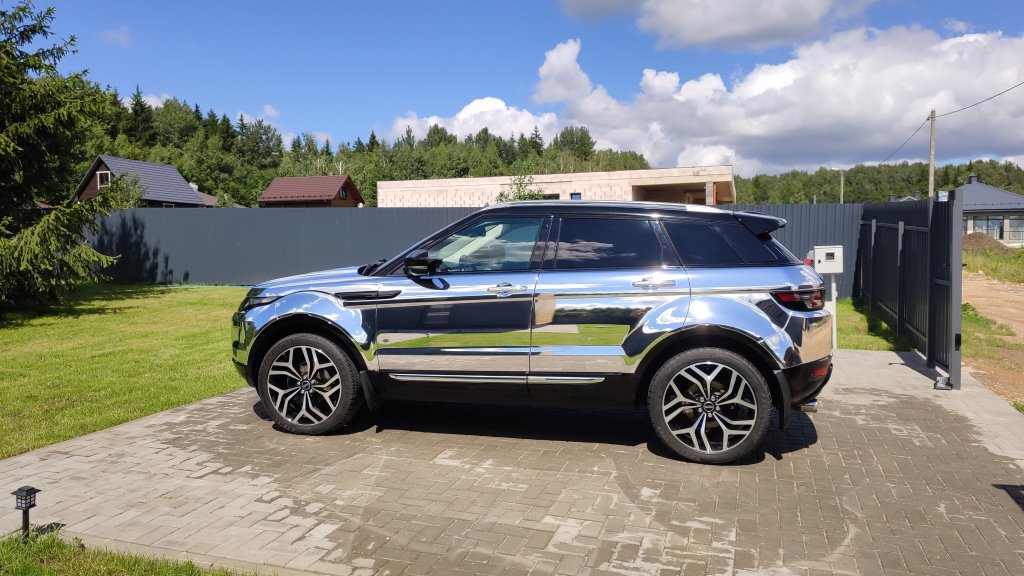 Единственный в своем роде. В Беларуси продают Range Rover Evoque зеркального цвета