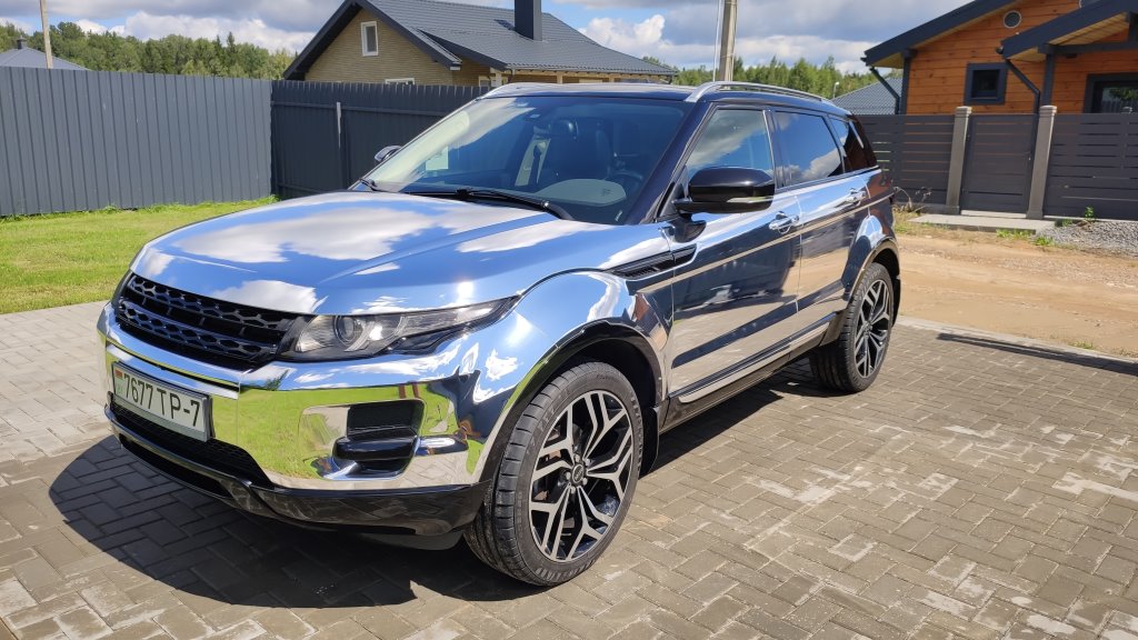 Единственный в своем роде. В Беларуси продают Range Rover Evoque зеркального цвета